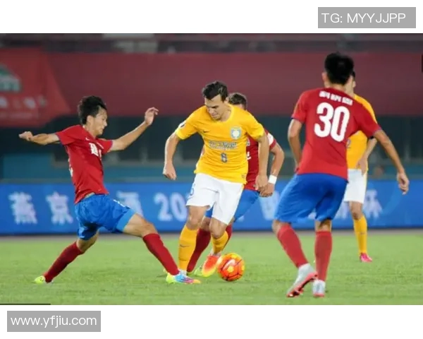 PPTV足协杯精彩对决苏宁迎战泰达主播全程解说带你感受比赛激情